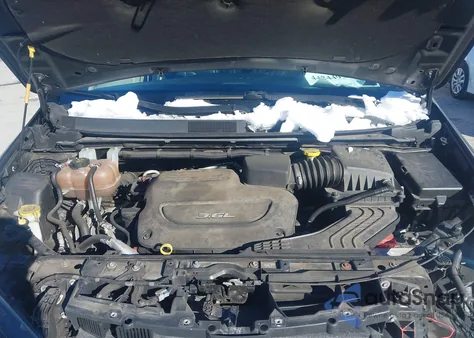 2017 Chrysler Pacifica Touring-L из США, поврежденный, VIN 2C4RC1BG2HR832004